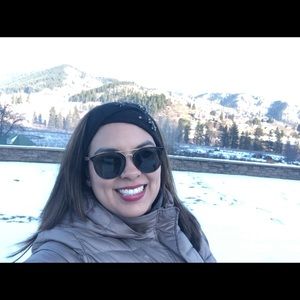 Meet your Posher, Karla